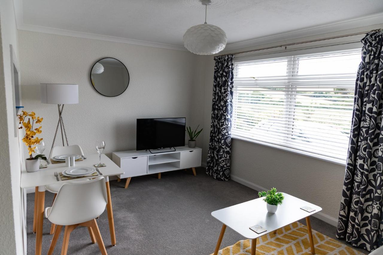 1 Chatsworth Riverscape Apartments - Riverview Apartment In Great Location With Free Parking Overlooking The Gannel Just A Short Walk From Newquays Incredible Beaches And Local Amenities New Quay Zewnętrze zdjęcie