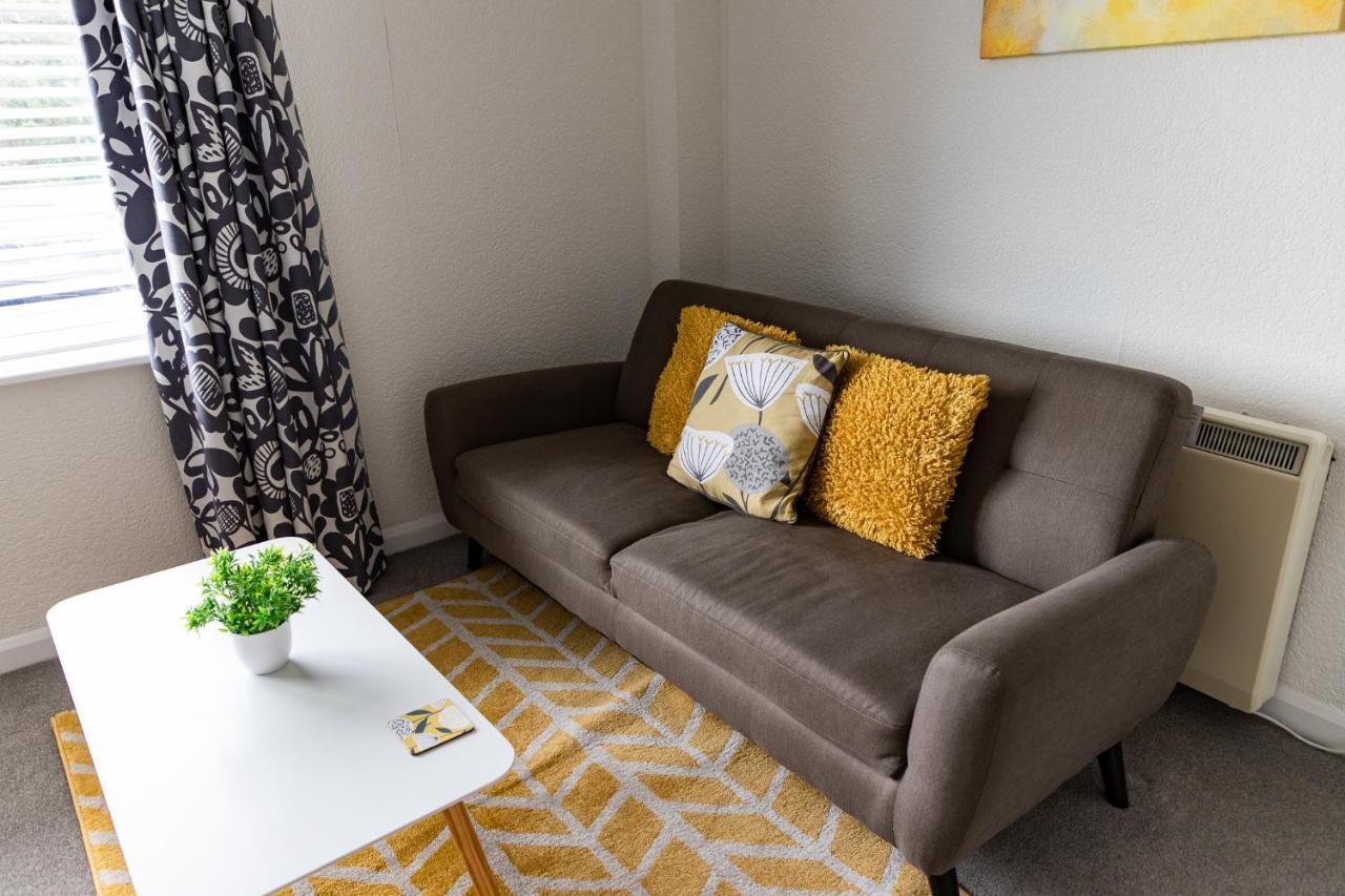 1 Chatsworth Riverscape Apartments - Riverview Apartment In Great Location With Free Parking Overlooking The Gannel Just A Short Walk From Newquays Incredible Beaches And Local Amenities New Quay Zewnętrze zdjęcie